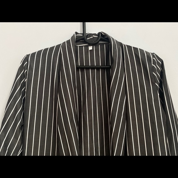 Pinstripe thin oversized blazer - Picture 5 of 6